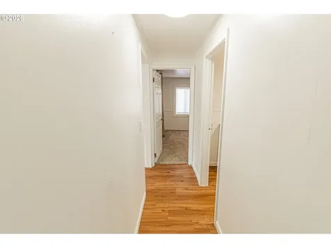 529 SW 32nd Street Lincoln City OR 97367