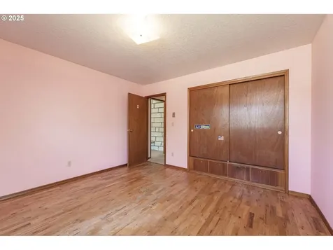 6516 N Knowles Avenue Portland OR 97217