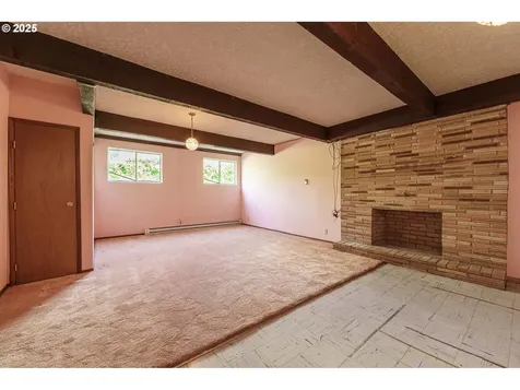 6516 N Knowles Avenue Portland OR 97217