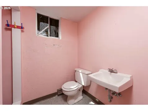 6516 N Knowles Avenue Portland OR 97217