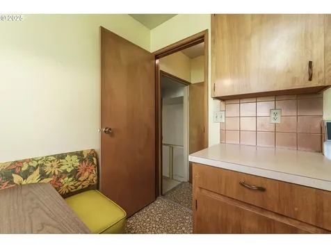 6516 N Knowles Avenue Portland OR 97217