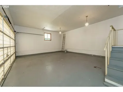 6516 N Knowles Avenue Portland OR 97217
