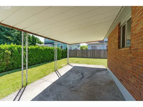 6516 N Knowles Avenue Portland OR 97217