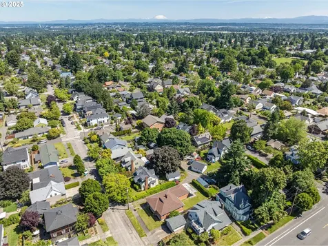 6516 N Knowles Avenue Portland OR 97217