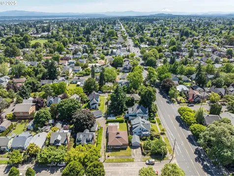 6516 N Knowles Avenue Portland OR 97217
