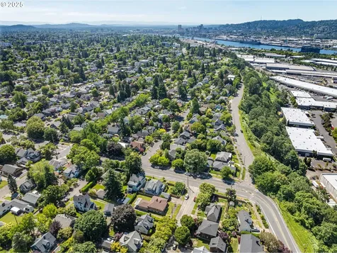 6516 N Knowles Avenue Portland OR 97217