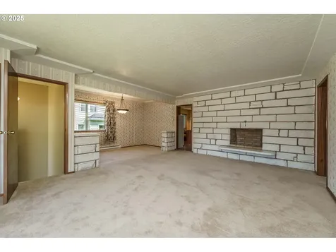 6516 N Knowles Avenue Portland OR 97217