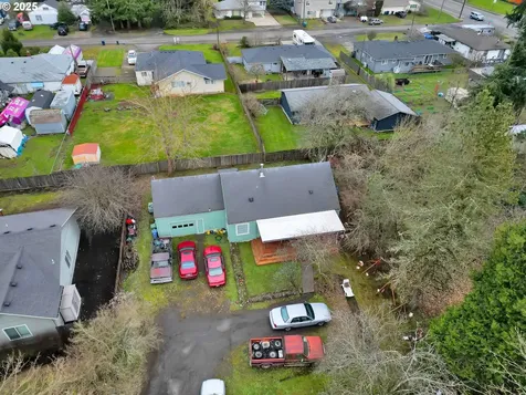 2065 E Irwin Way Eugene OR 97402