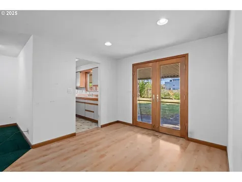 4268 Ward Drive NE Salem OR 97305