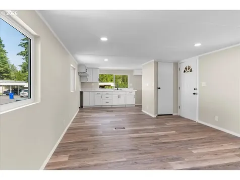 507 N 19th Avenue Cornelius OR 97113