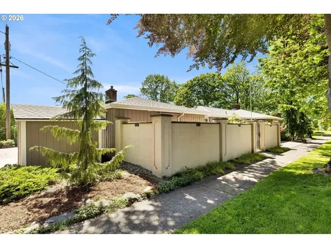 2251 Louisiana Street Longview WA 98632