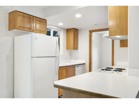 3829 SE 103rd Avenue Portland OR 97266