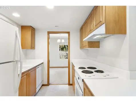 3829 SE 103rd Avenue Portland OR 97266