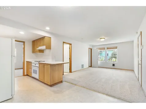 3829 SE 103rd Avenue Portland OR 97266