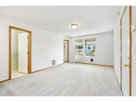 3829 SE 103rd Avenue Portland OR 97266