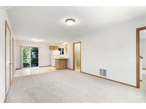 3829 SE 103rd Avenue Portland OR 97266