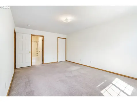 3829 SE 103rd Avenue Portland OR 97266