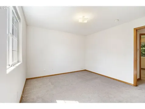 3829 SE 103rd Avenue Portland OR 97266