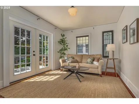4063 NE 30th Avenue Portland OR 97212