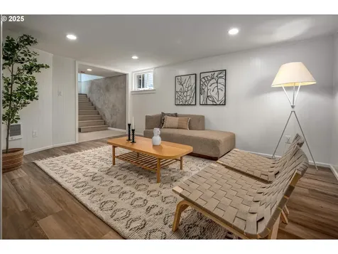 4063 NE 30th Avenue Portland OR 97212