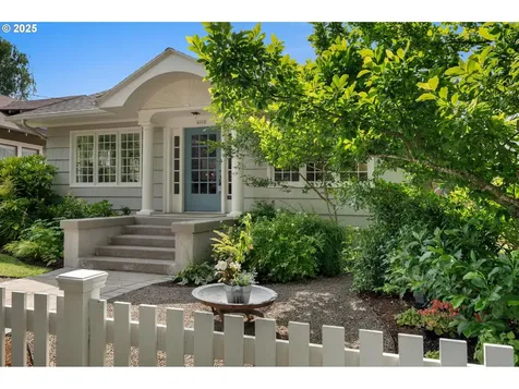 4063 NE 30th Avenue Portland OR 97212
