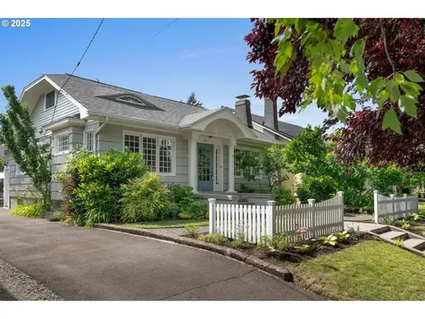 4063 NE 30th Avenue Portland OR 97212