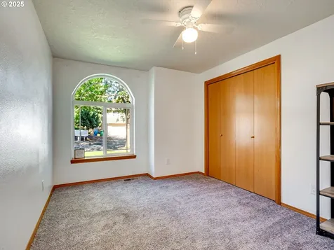 1065 Ridgefield Court Stayton OR 97383