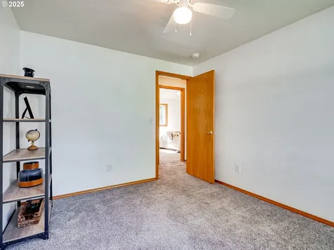 1065 Ridgefield Court Stayton OR 97383