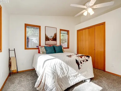 1065 Ridgefield Court Stayton OR 97383