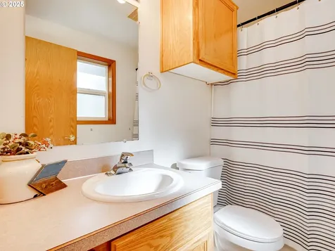 1065 Ridgefield Court Stayton OR 97383