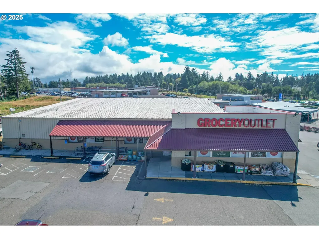 1385 Newmark Avenue Coos Bay OR 97420