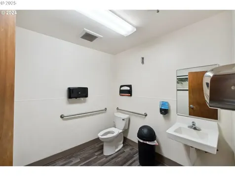 1385 Newmark Avenue Coos Bay OR 97420