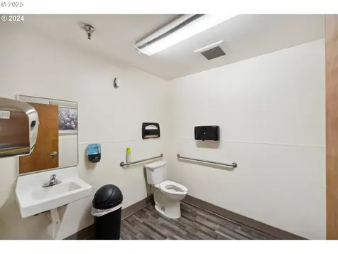1385 Newmark Avenue Coos Bay OR 97420