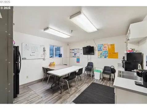 1385 Newmark Avenue Coos Bay OR 97420