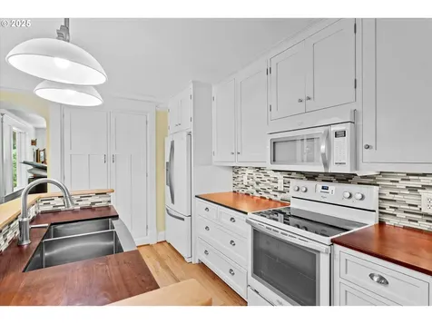 37122 NE Clara Smith Road Corbett OR 97019