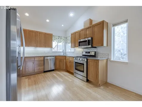 369 Camrin Loop Creswell OR 97426