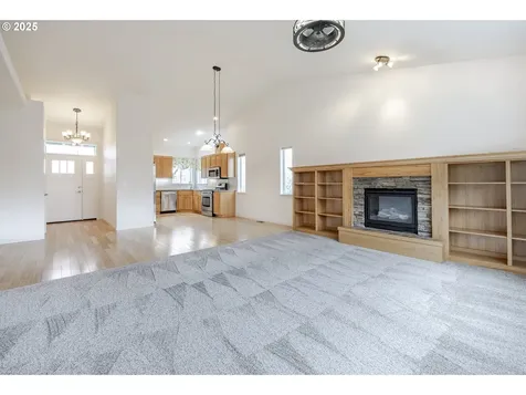 369 Camrin Loop Creswell OR 97426