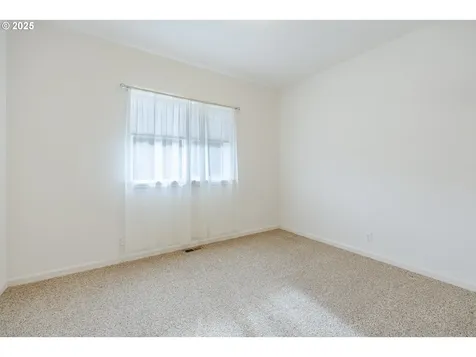 369 Camrin Loop Creswell OR 97426