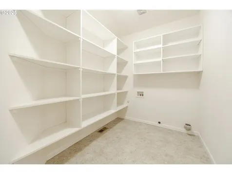 369 Camrin Loop Creswell OR 97426