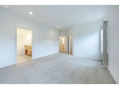 369 Camrin Loop Creswell OR 97426