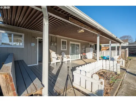1808 Maple Street Myrtle Point OR 97458