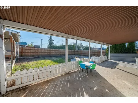 1808 Maple Street Myrtle Point OR 97458