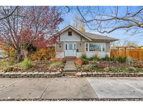 2819 College Street Baker City OR 97814