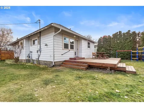 2819 College Street Baker City OR 97814