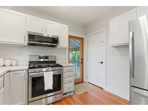 1503 NE Holman Street Portland OR 97211