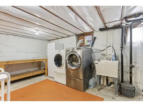 1503 NE Holman Street Portland OR 97211