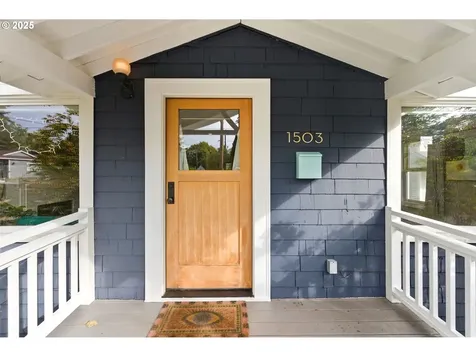 1503 NE Holman Street Portland OR 97211