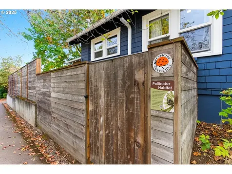 1503 NE Holman Street Portland OR 97211