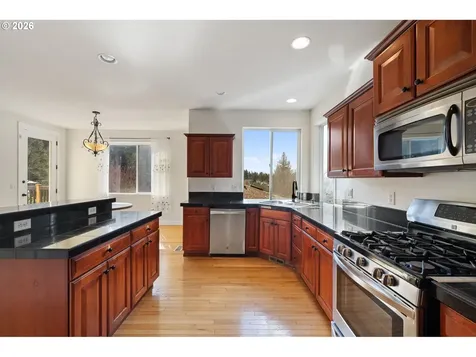 12606 NW Larry Court Portland OR 97229