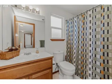 200 NW 148th Street Vancouver WA 98685
